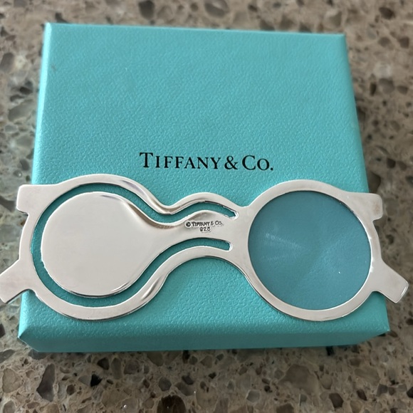 Vintage Tiffany Bookmark/Magnifier. Whimsical Eyeglass shape - Picture 6 of 6